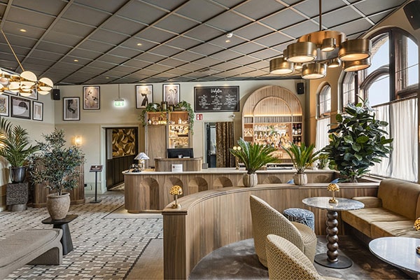 WorldHotels Crafted,