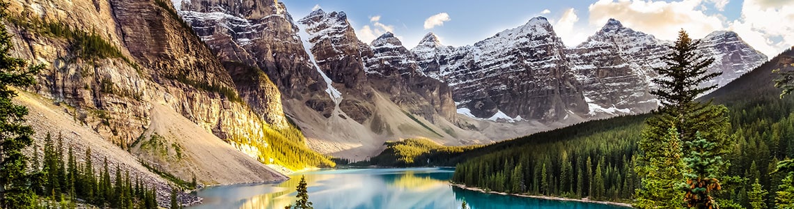 Image of a lake at Banff National Park in the Canadian Rockies