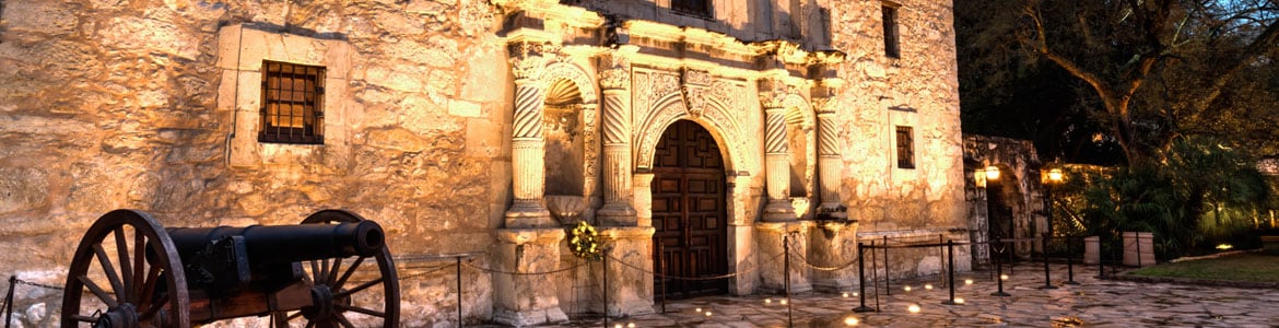 The Alamo in the evening.