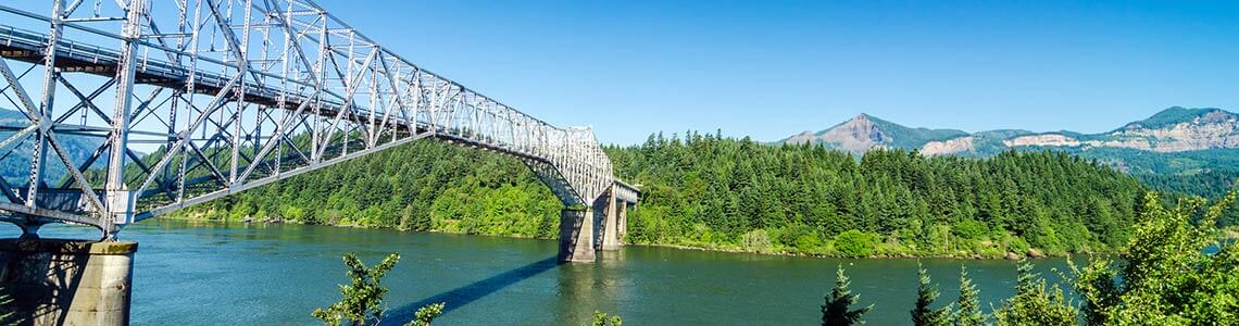 Bridge of the Gods in Oregon