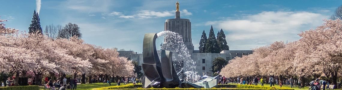Oregon State Capitol in Salem, OR